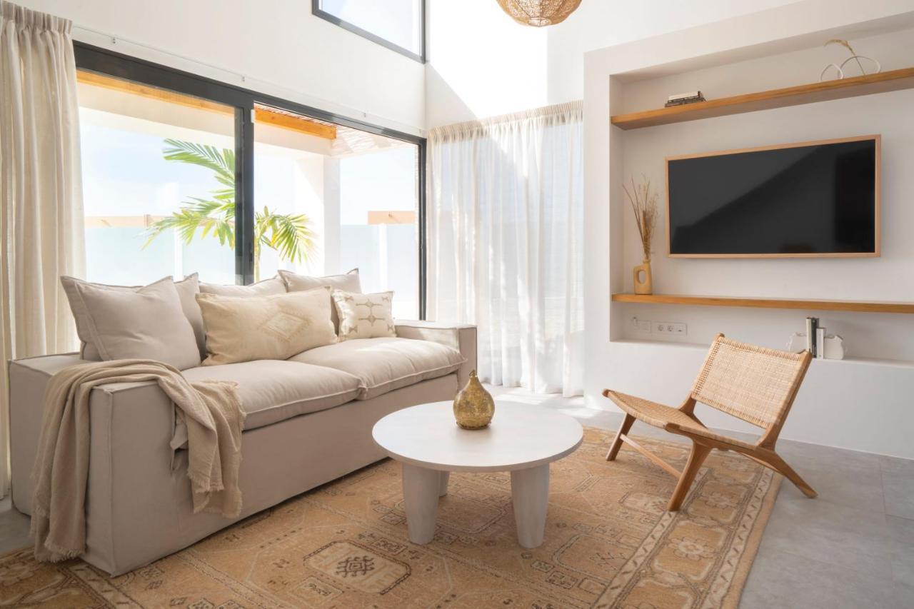 Villa Noma - Design Space With Pool In Corralejo Bagian luar foto