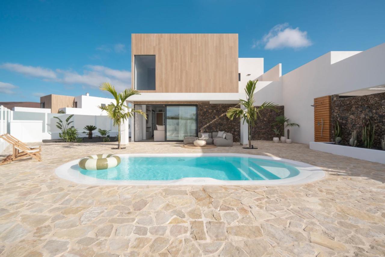 Villa Noma - Design Space With Pool In Corralejo Bagian luar foto