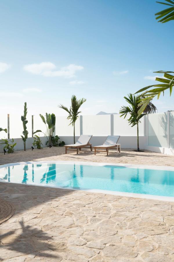 Villa Noma - Design Space With Pool In Corralejo Bagian luar foto