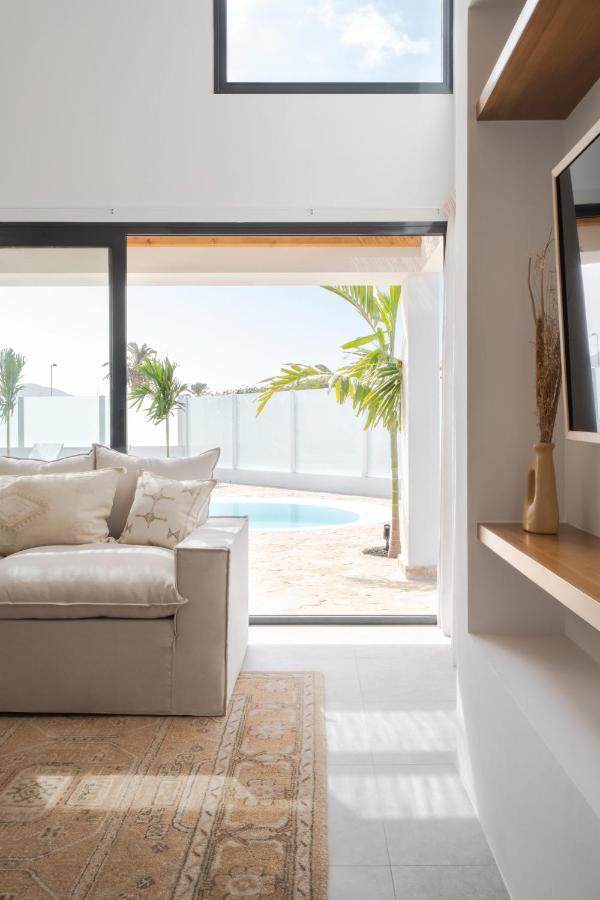 Villa Noma - Design Space With Pool In Corralejo Bagian luar foto