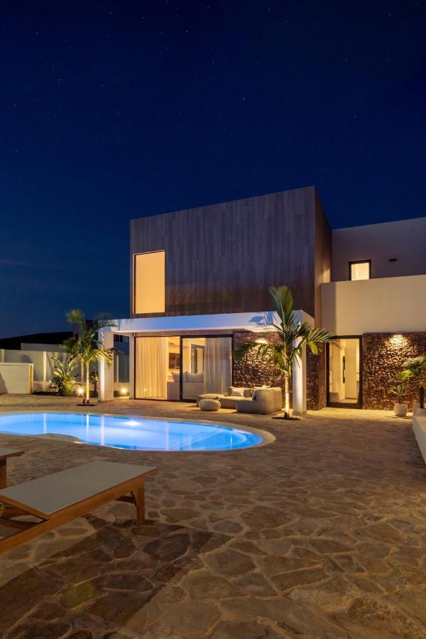 Villa Noma - Design Space With Pool In Corralejo Bagian luar foto