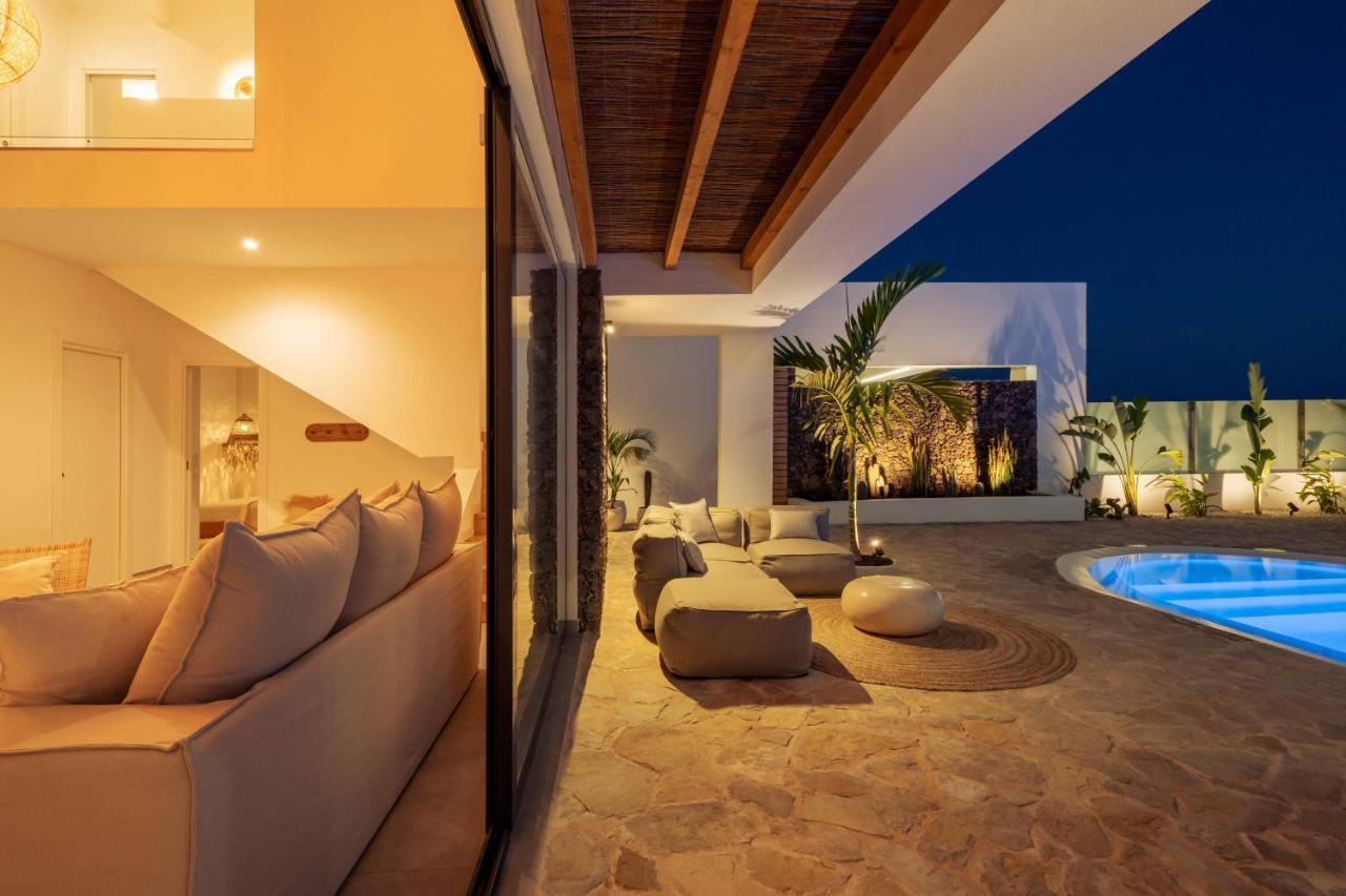 Villa Noma - Design Space With Pool In Corralejo Bagian luar foto