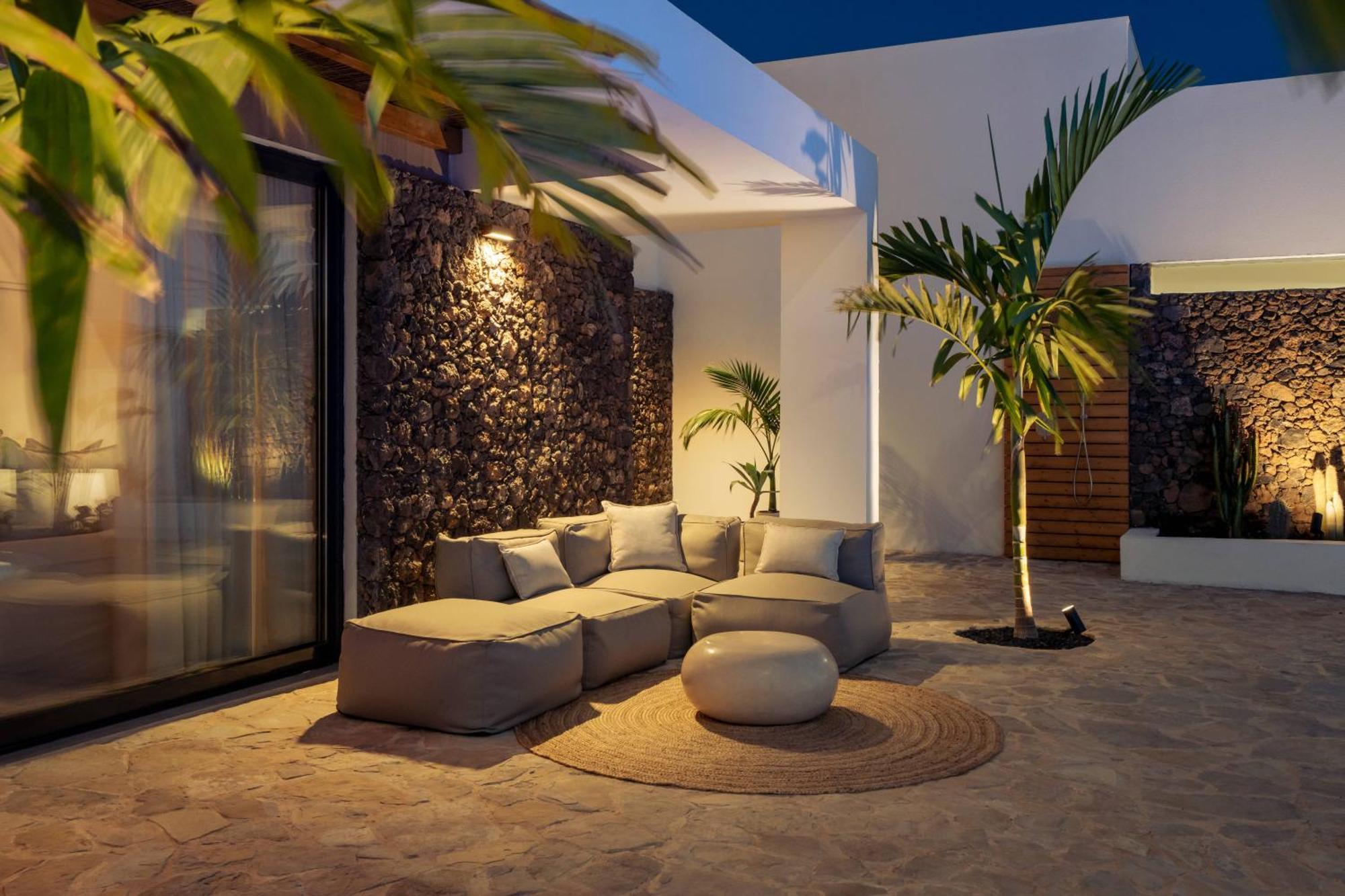 Villa Noma - Design Space With Pool In Corralejo Bagian luar foto